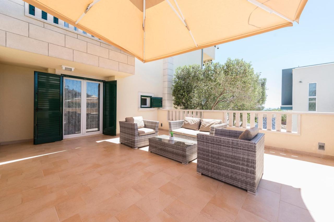 Апартаменти Pool Terrace Sea View Sarkic Новаля Екстер'єр фото